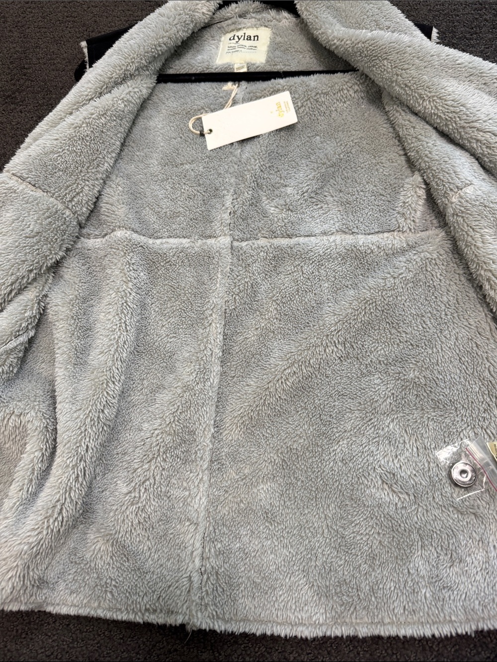 Dylan Black Vest with Light Gray Faux Shearling Trim size large BNWT - Picture 7 of 9